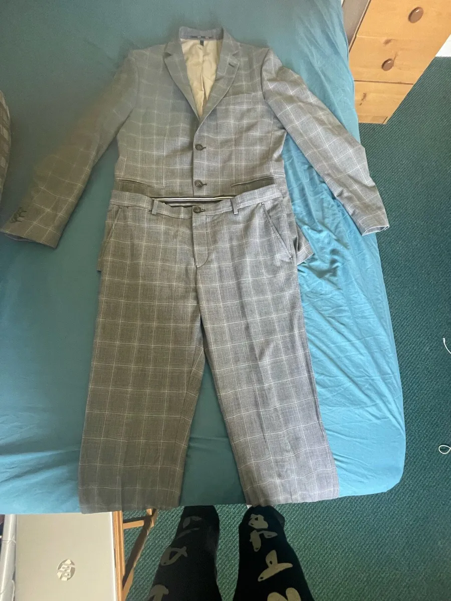Menswear suit - Image 3