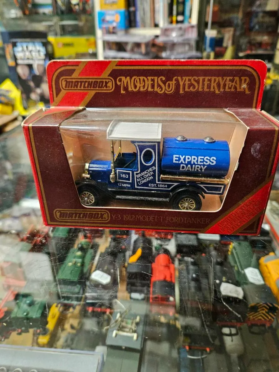 Matchbox Yesteryear Express Dairy - Image 1