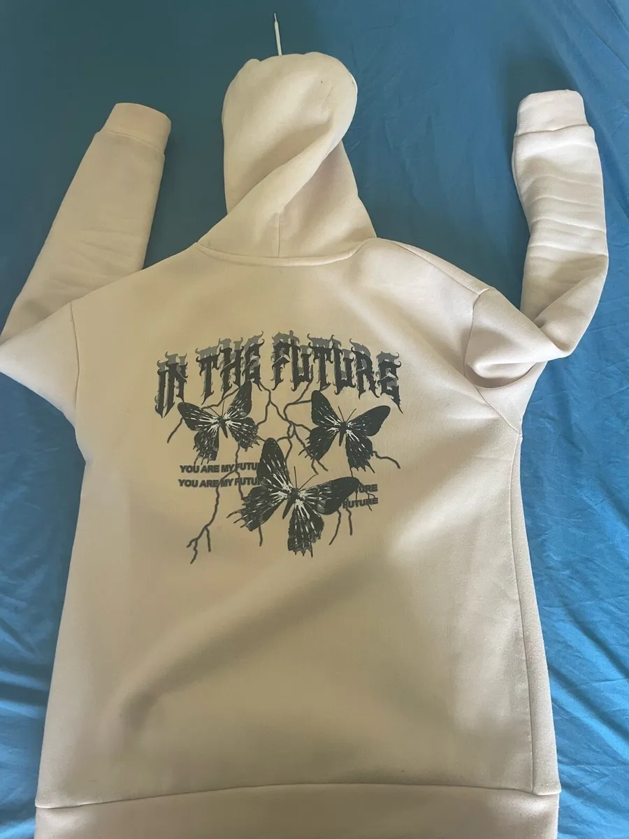 Hoodies and tracksuits - Image 2