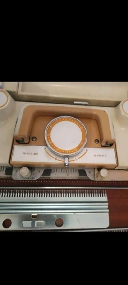 rare new empisal knitmaster 60s with new ribber - Image 2