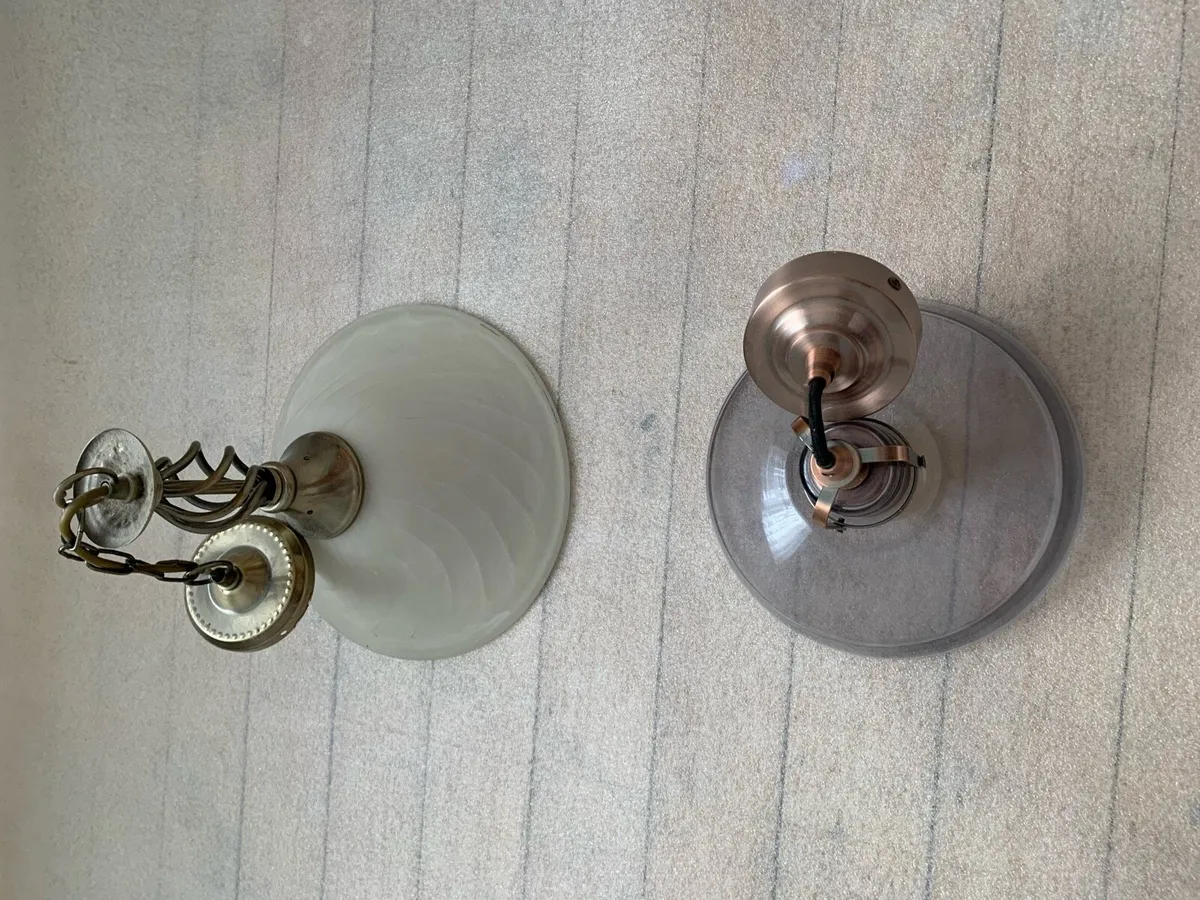 Royal Tara lamp, Light shades & mirrors - Image 4