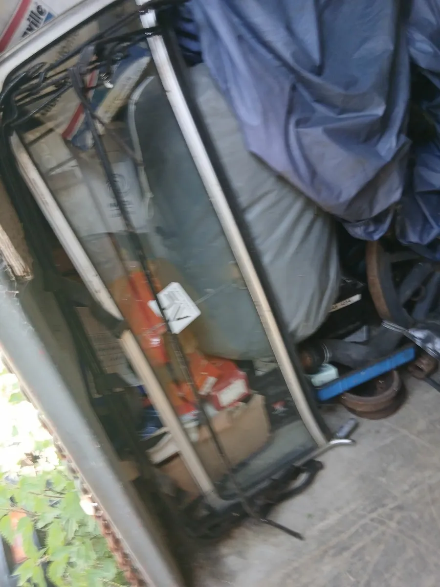 MG  Midget Parts - Image 3