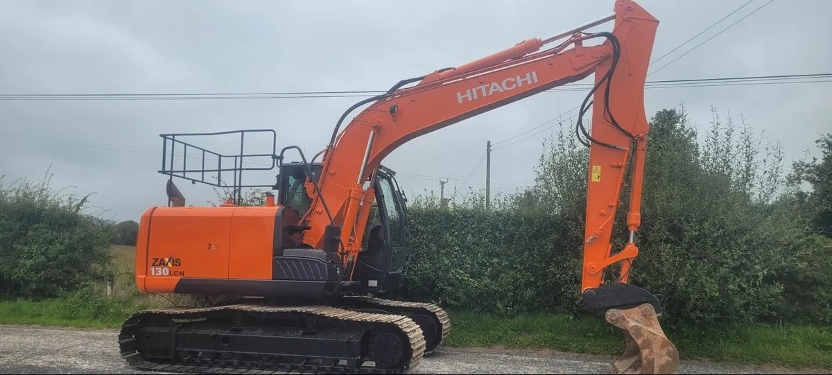 Hitachi zx130 - Image 4