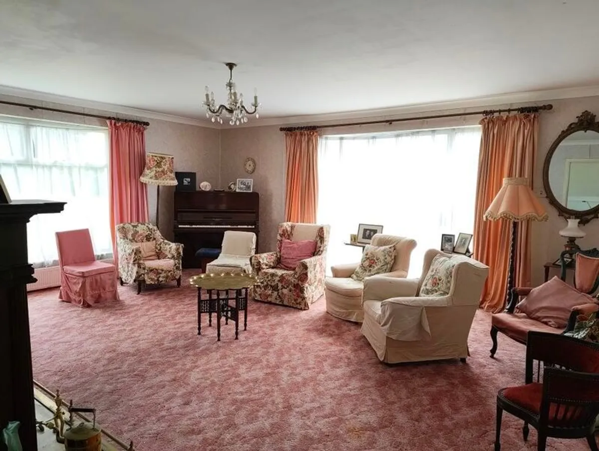 House for Sale: 6-Bedroom Country Home Bunratty Co.Clare - Image 4