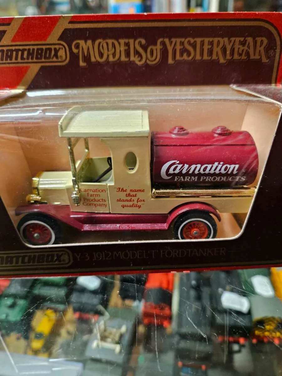 Matchbox Yesteryear Carnation Farm Products - Image 1