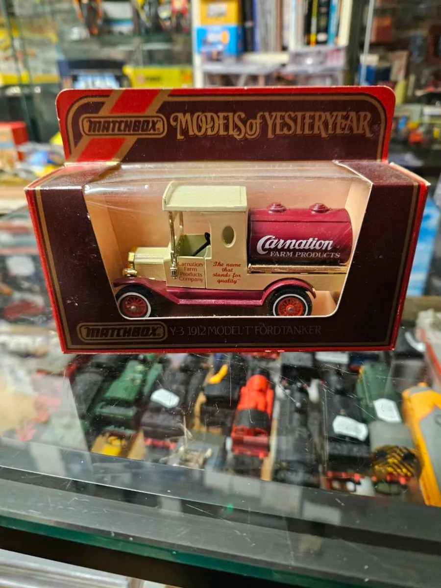 Matchbox Yesteryear Carnation Farm Products - Image 2