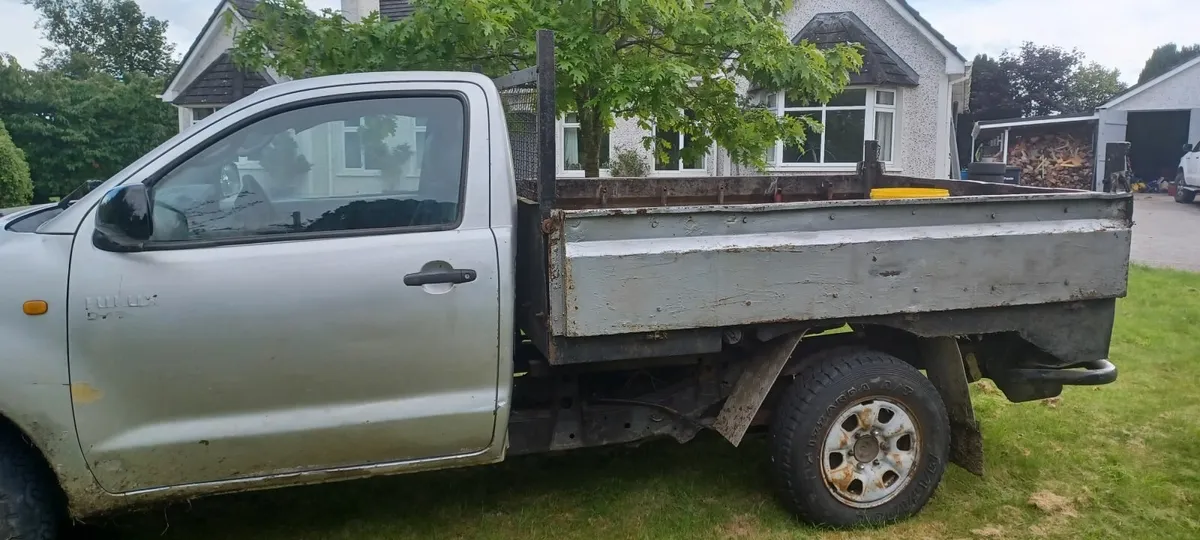 Toyota Hilux 2007 - Image 1