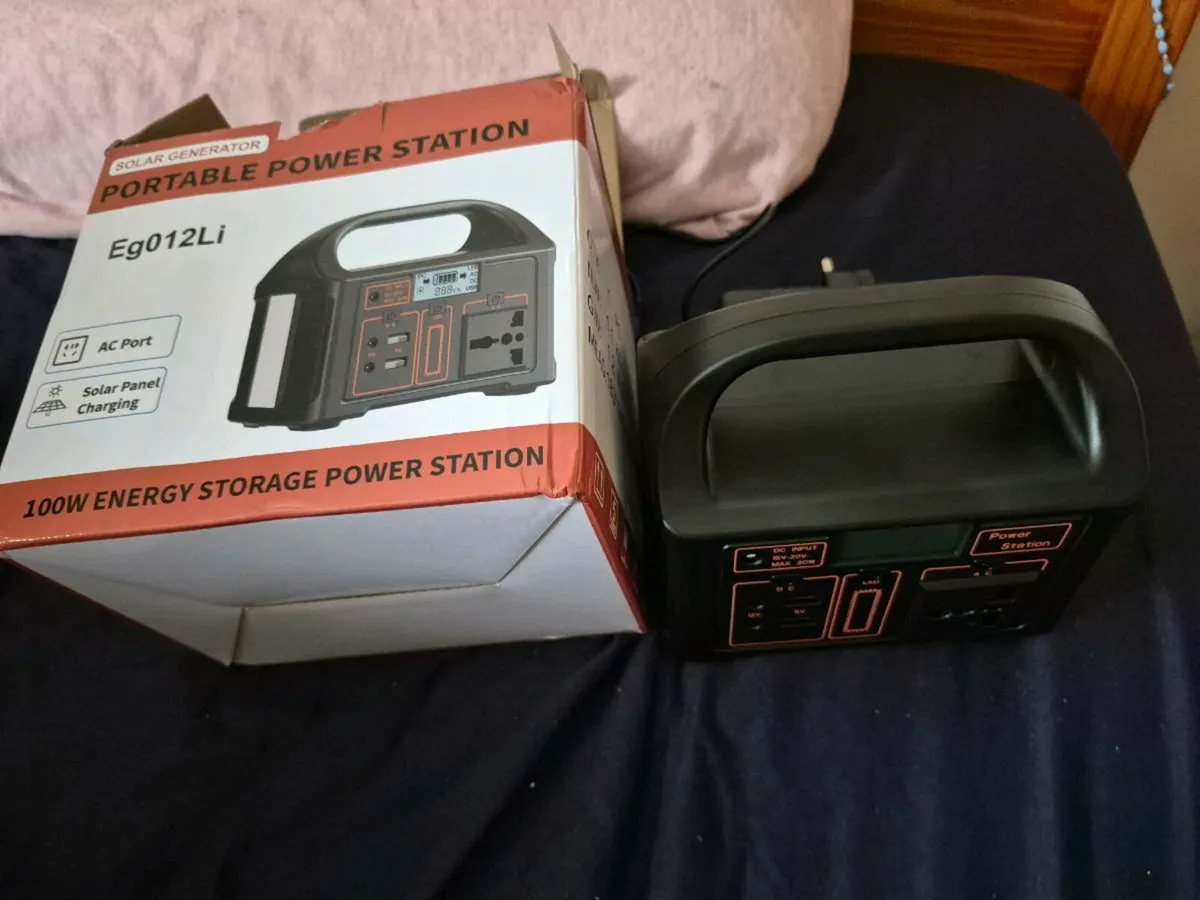Portable power station - Image 1