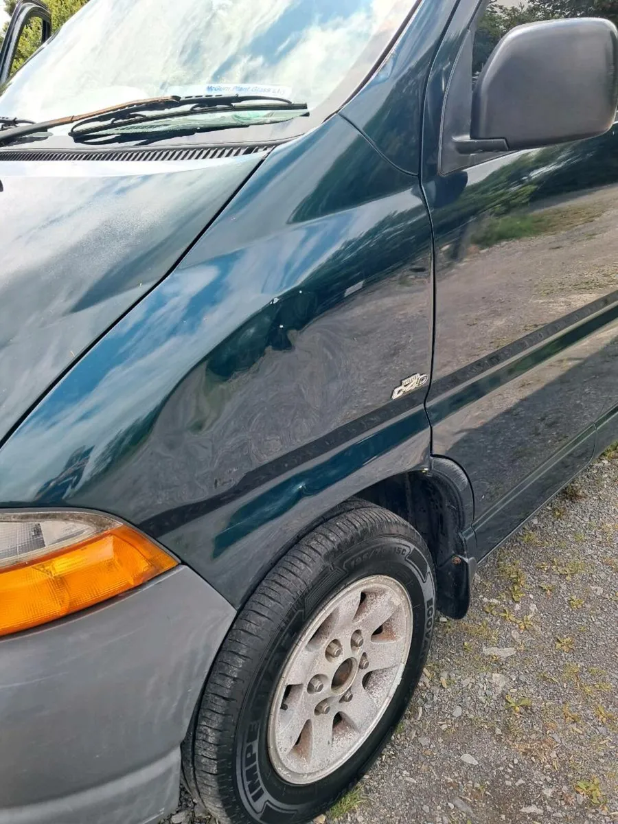 2005 Toyota Hiace Crewcab - Image 2