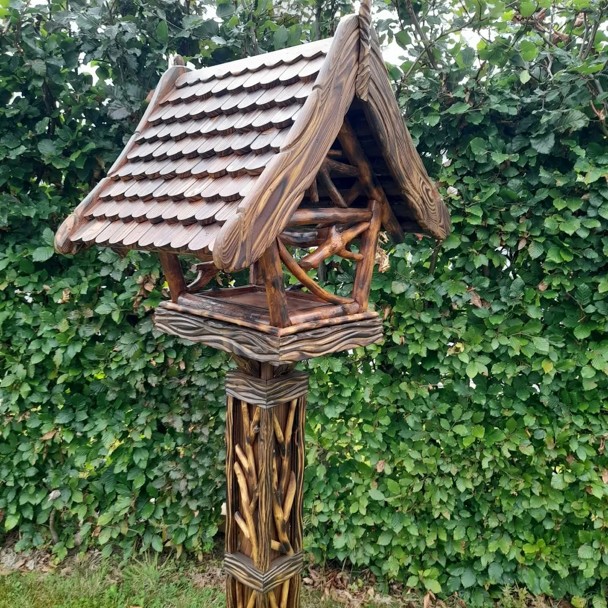 Bird feeders and basket stands . - Image 4