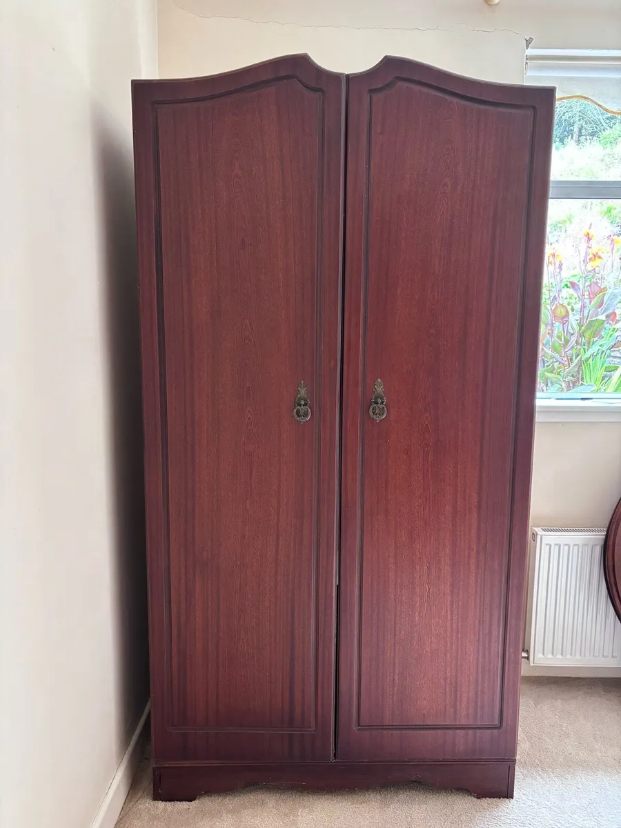 Solid wood wardrobe - Image 1