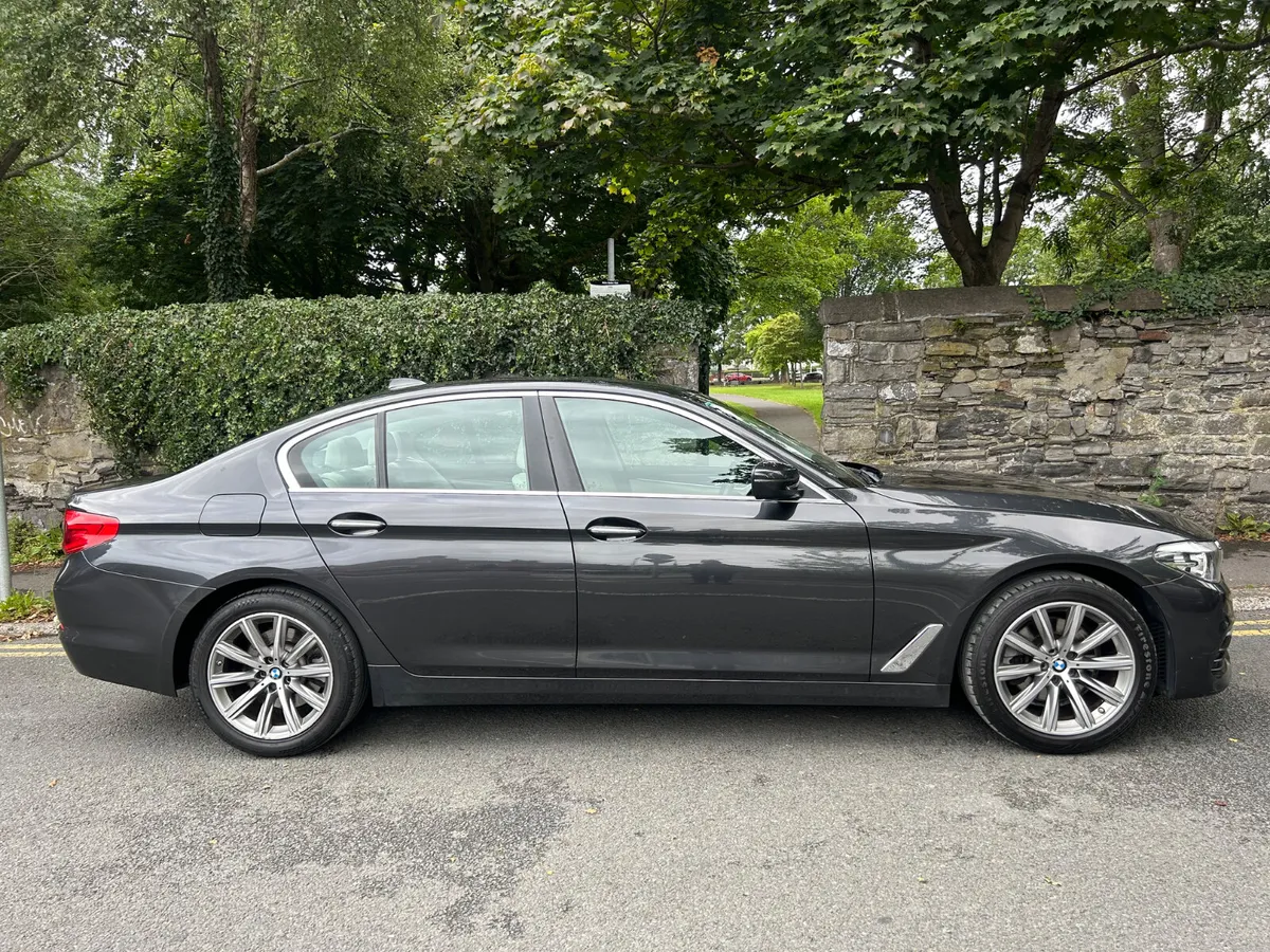 2017 BMW 5 SERIES AUTOMATIC LEATHER INTERIOR - Image 4