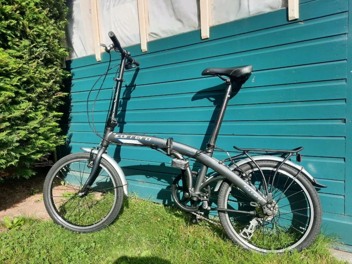 Carrera Intercity folding bicycle - Image 1