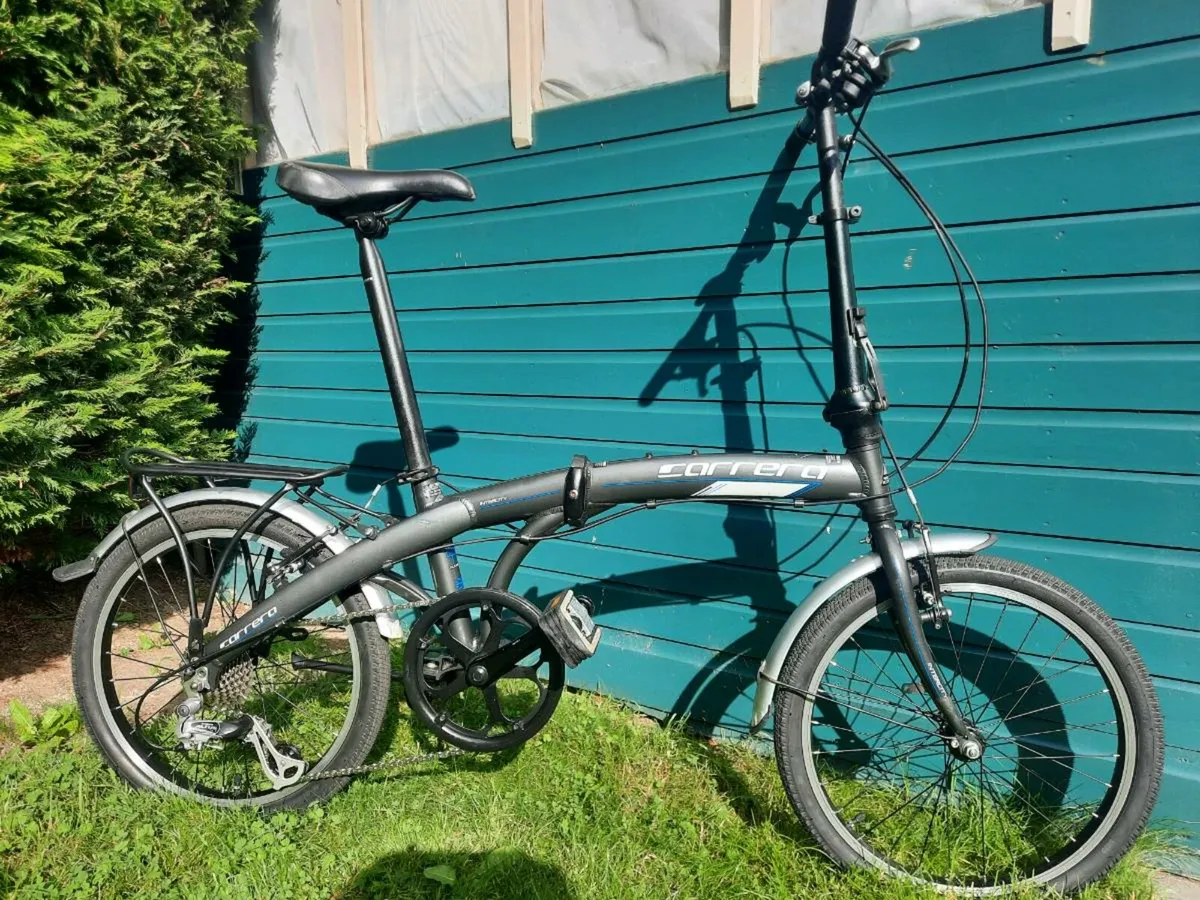 Carrera Intercity folding bicycle - Image 2