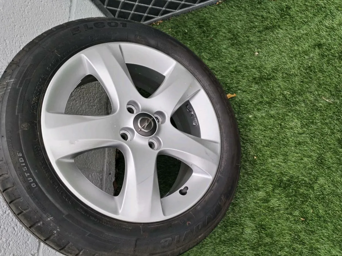 Opel Corsa Alloy wheels - Image 2