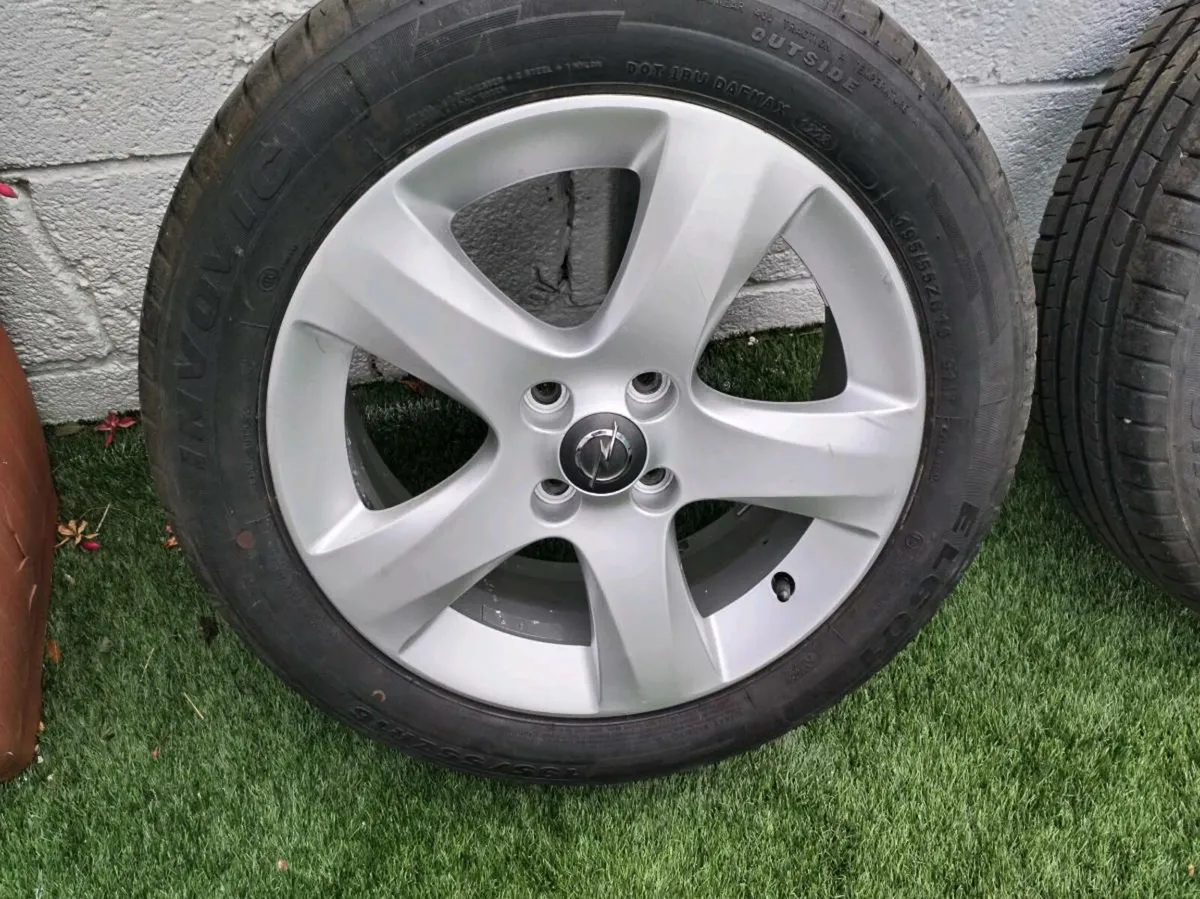 Opel Corsa Alloy wheels - Image 4