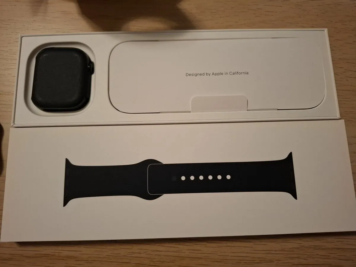 Apple Watch Series 10 Black - Image 4