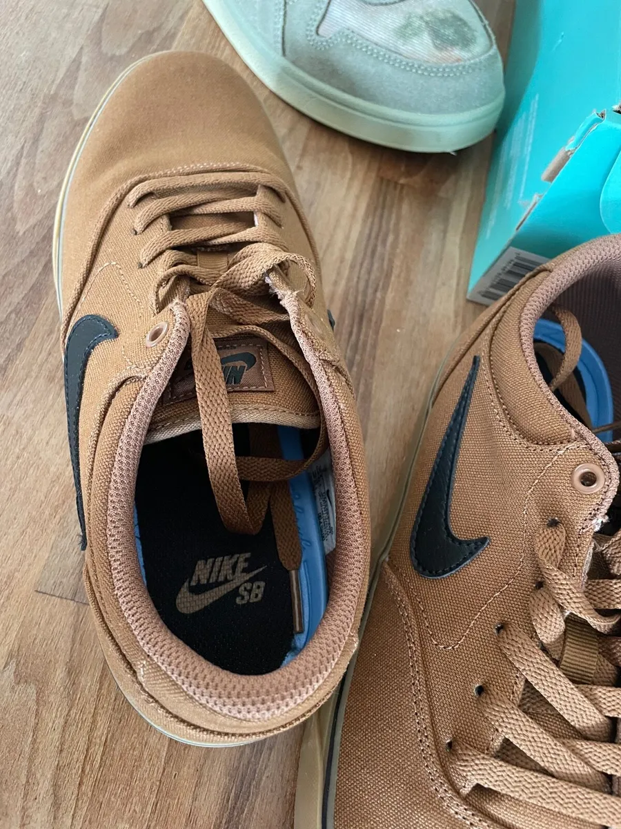 Trainers - Image 1