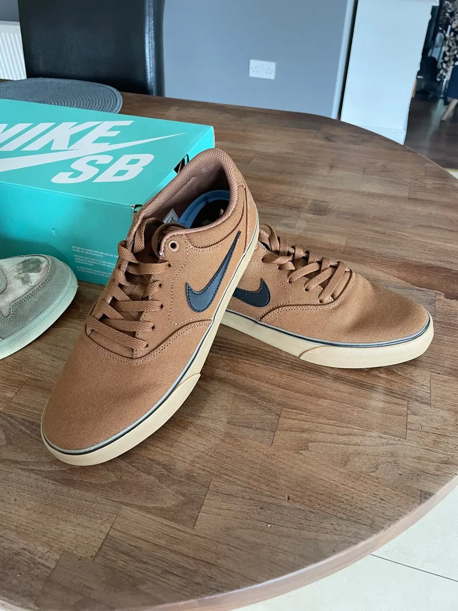 Trainers - Image 3