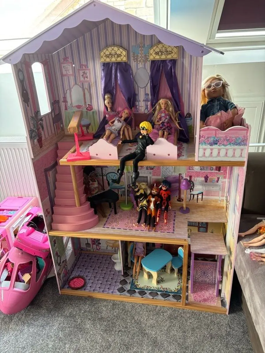 Doll House - Image 2