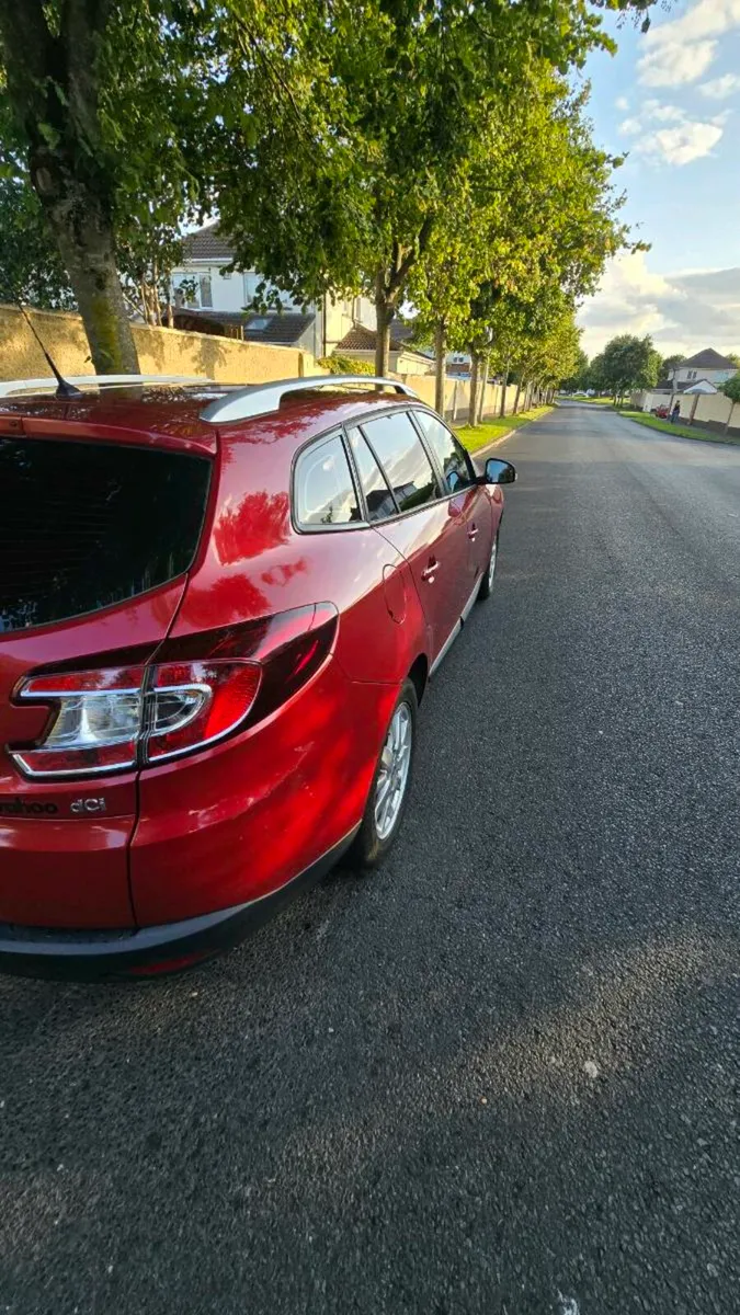 Renault Megane LOW LOW MILEAGE - Image 1