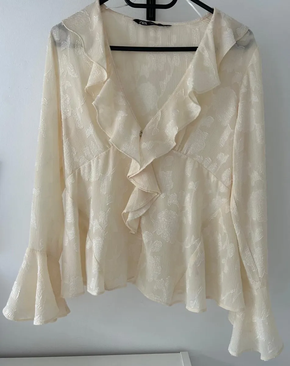 Zara Cream Floral Blouse - Size XS - Image 1
