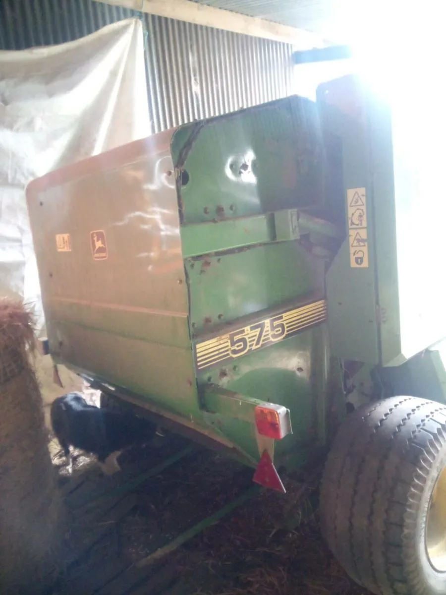 John Deere 575 baler - Image 3