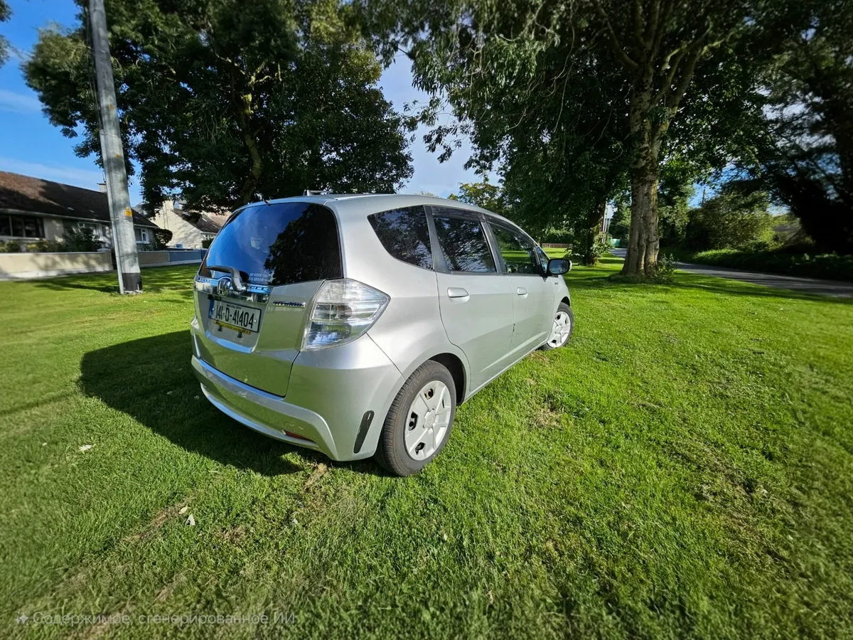 Honda Fit 2014 - Image 2