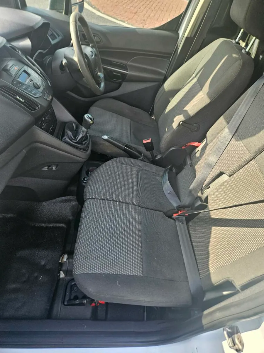 2016 Ford Transit connect LWB 2026 DOE - Image 4