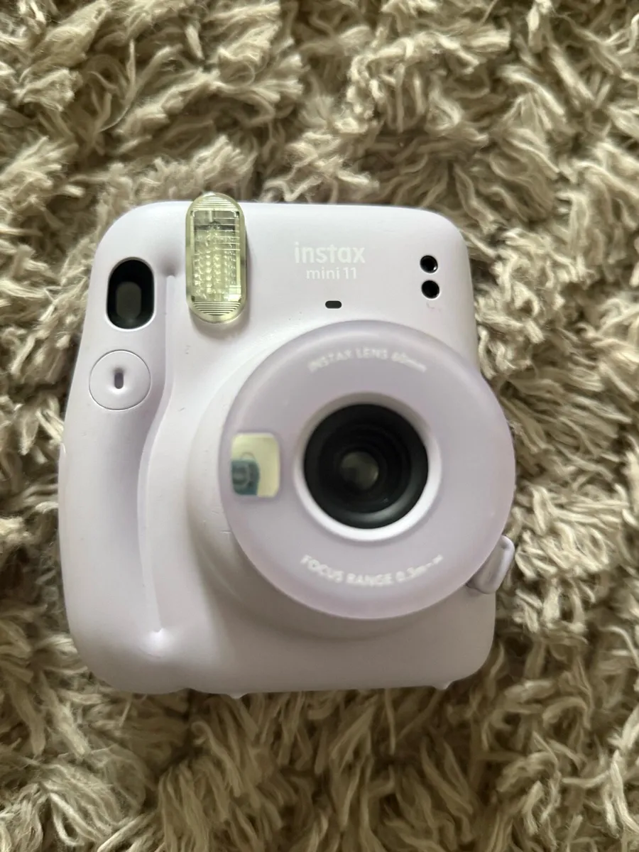 Instax mini 11 camera - Image 1