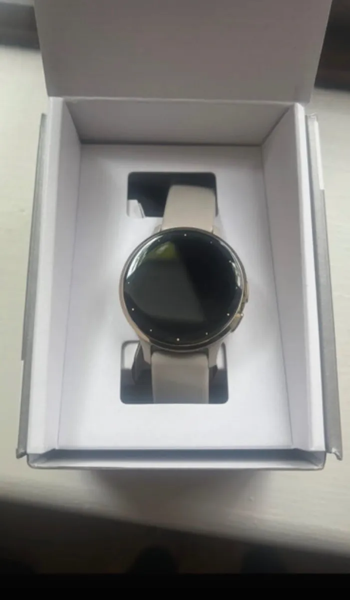 Garmin Venu 3S fitness watch - Image 1