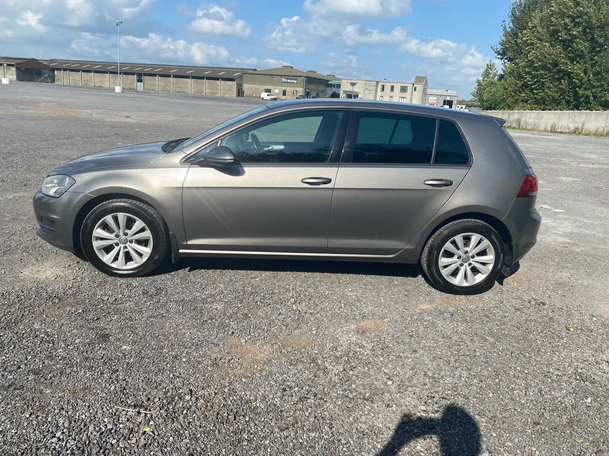 Volkswagen Golf 2014 - Image 2