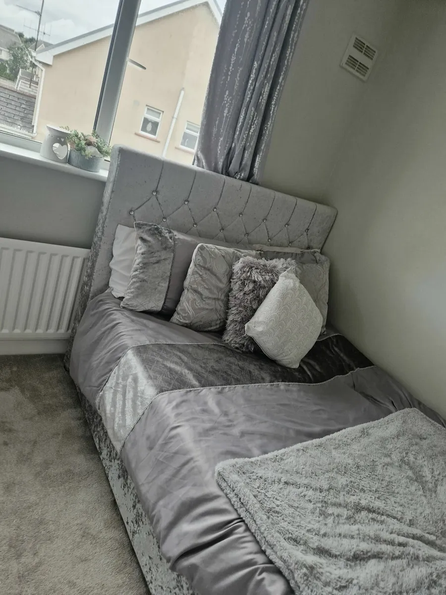 Double Bed - Image 1