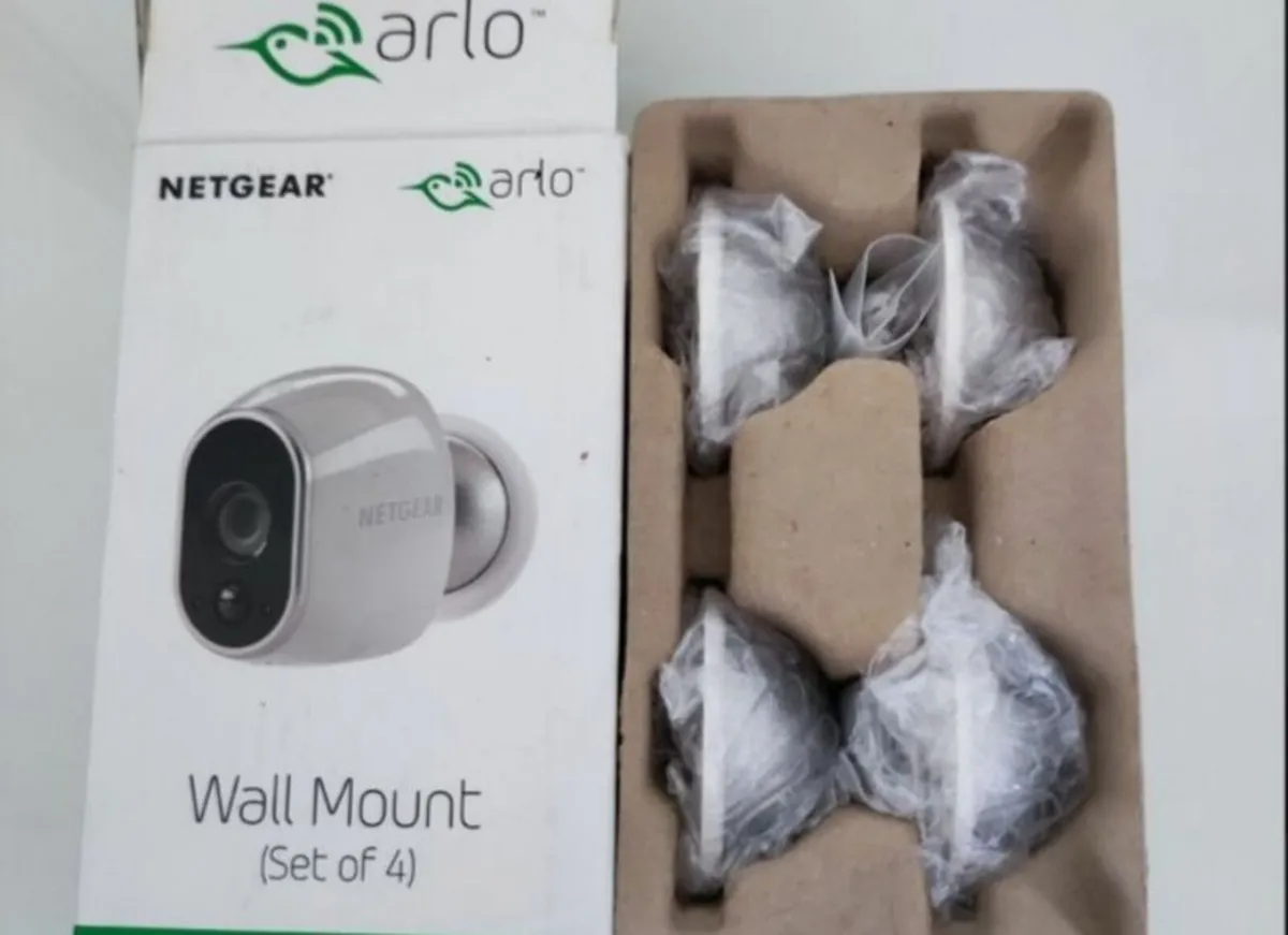 Arlo Ultra+ security cameras - Image 2