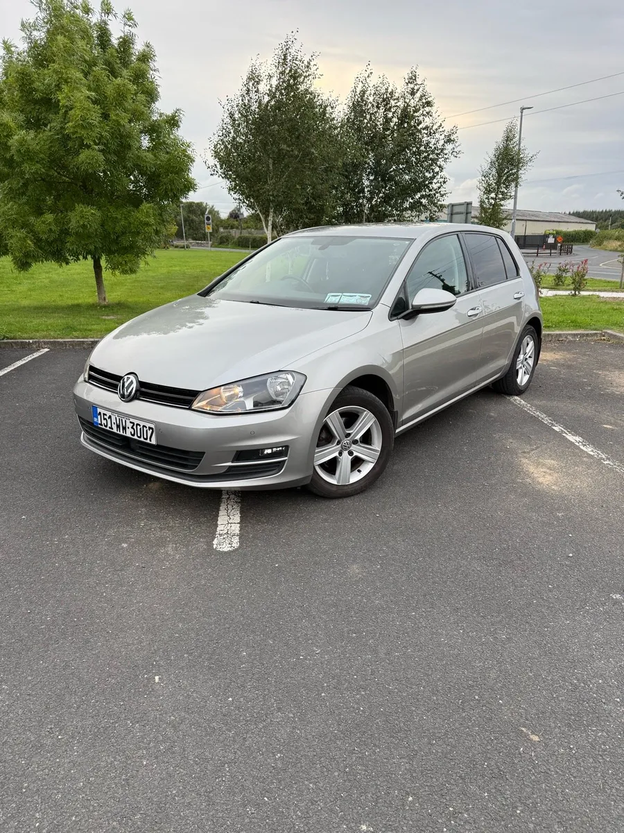 2015 Volkswagen Golf - Image 1