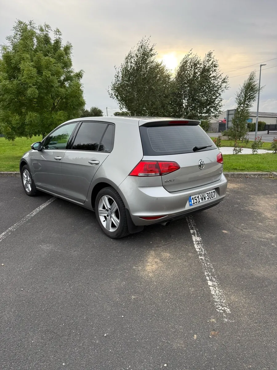 2015 Volkswagen Golf - Image 3