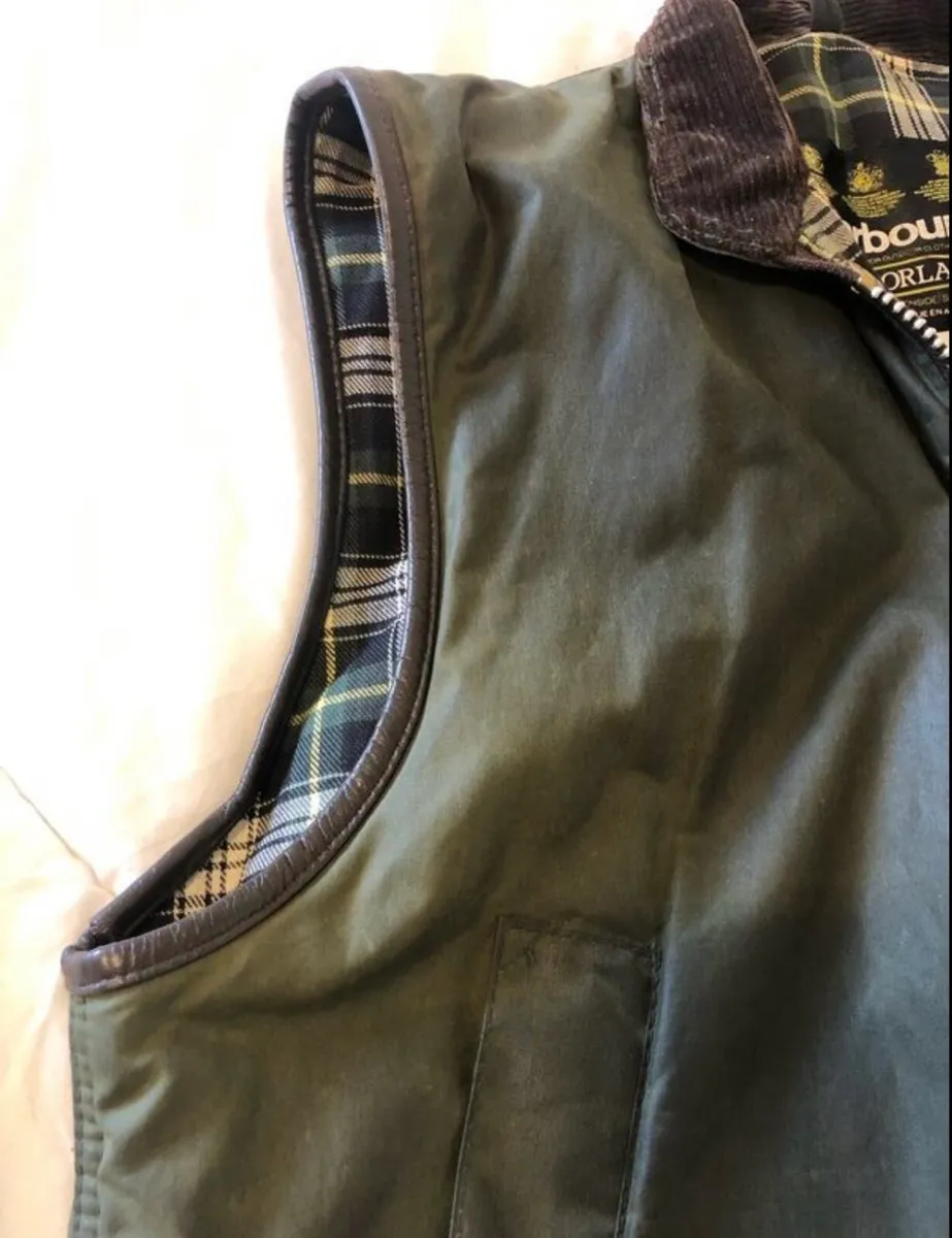 Barbour wax Westmorland Gilet - Image 4