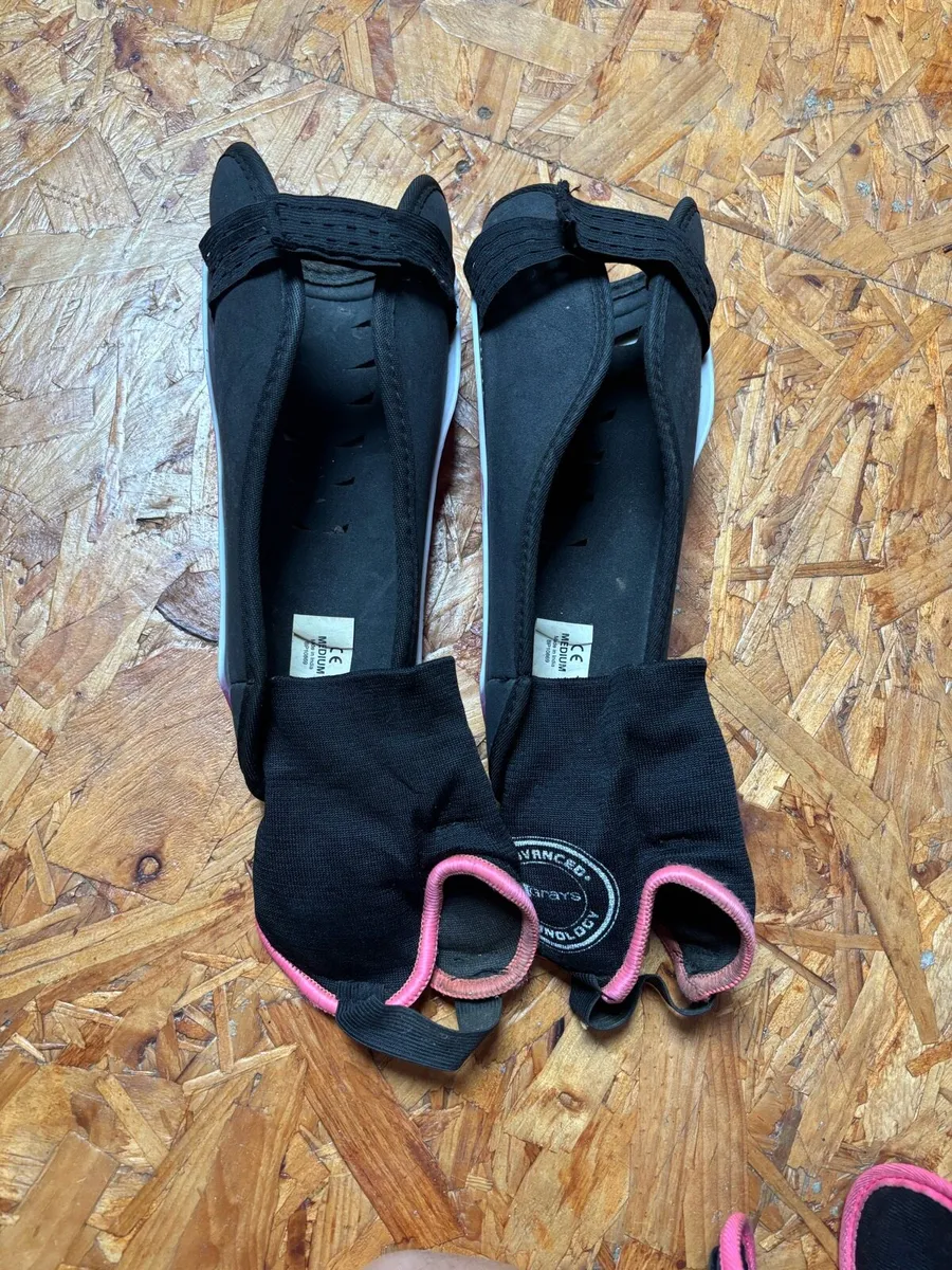 Shin guards - Image 2