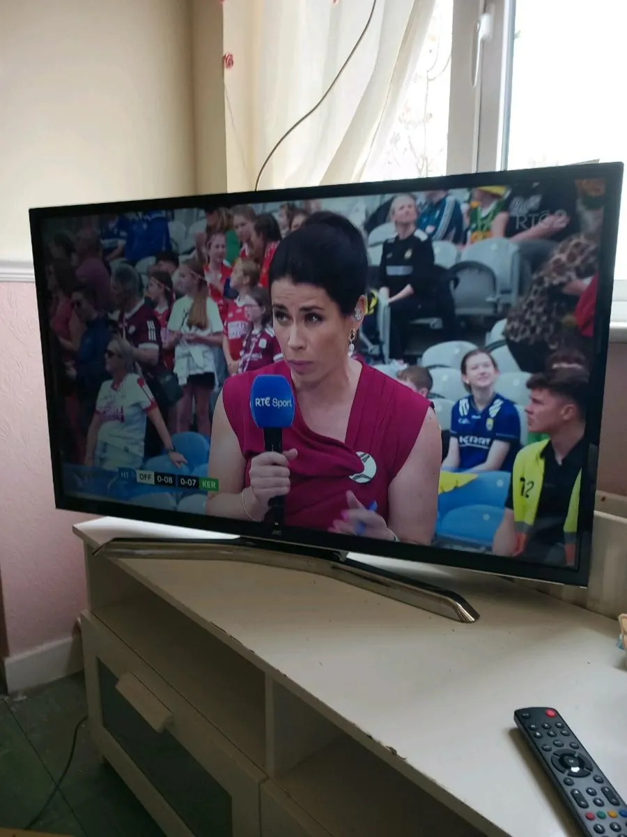 Tv - Image 1