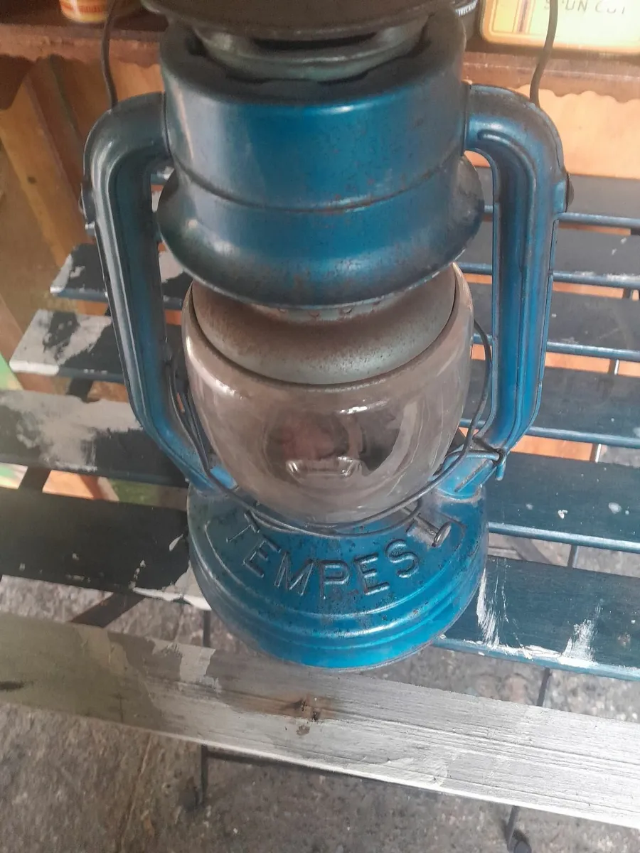 Vintage  tempest storm lantern - Image 3