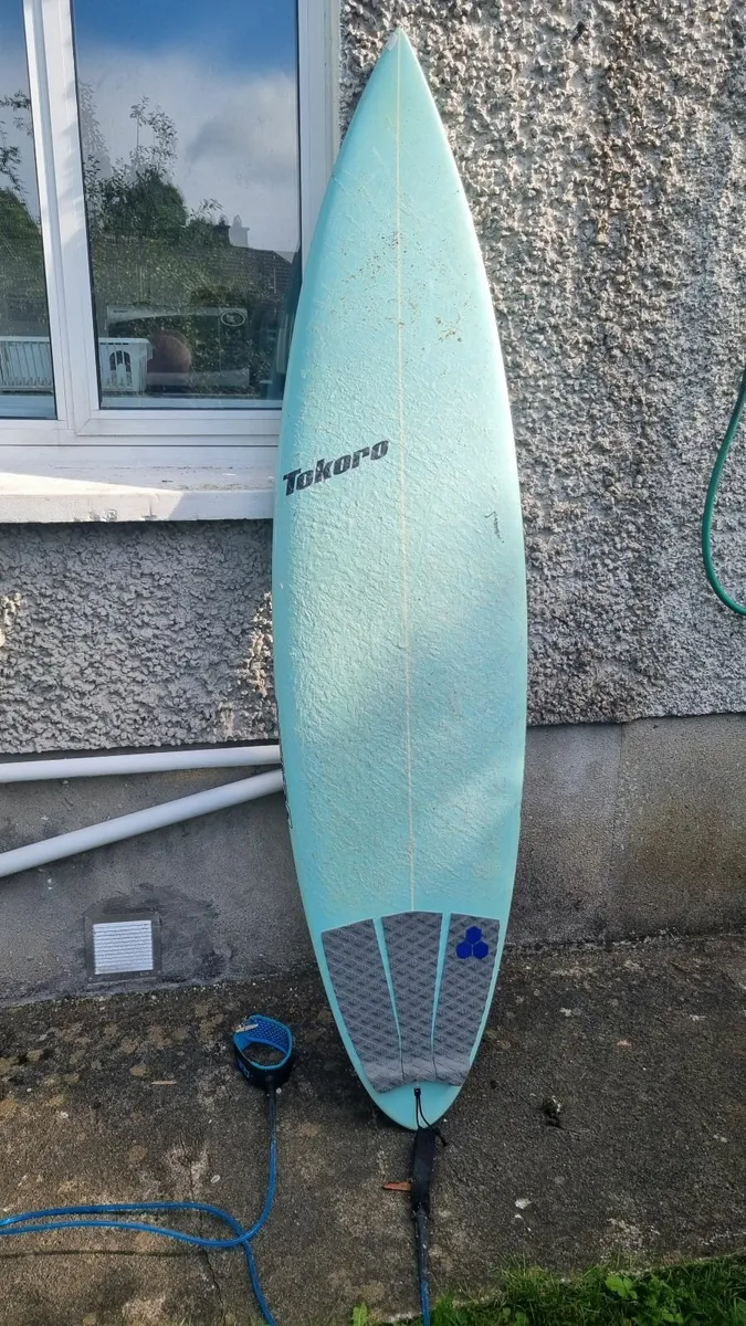 Surfboard - Image 1