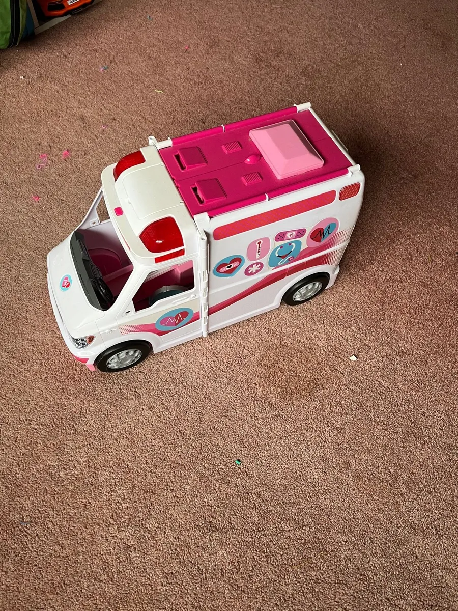 Barbie Ambulance - Image 1