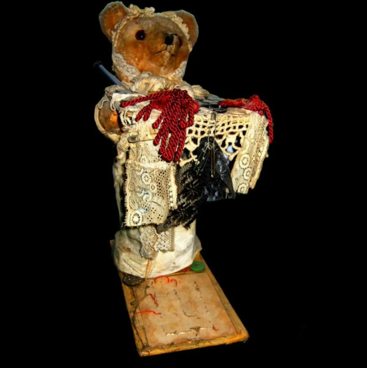 Vintage Merchants 'Peddlar Bear' - Image 3