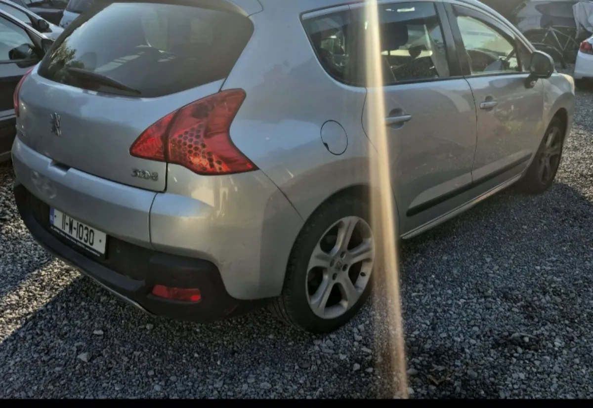 11 Peugeot 3008 auto 1.6hdi - Image 2