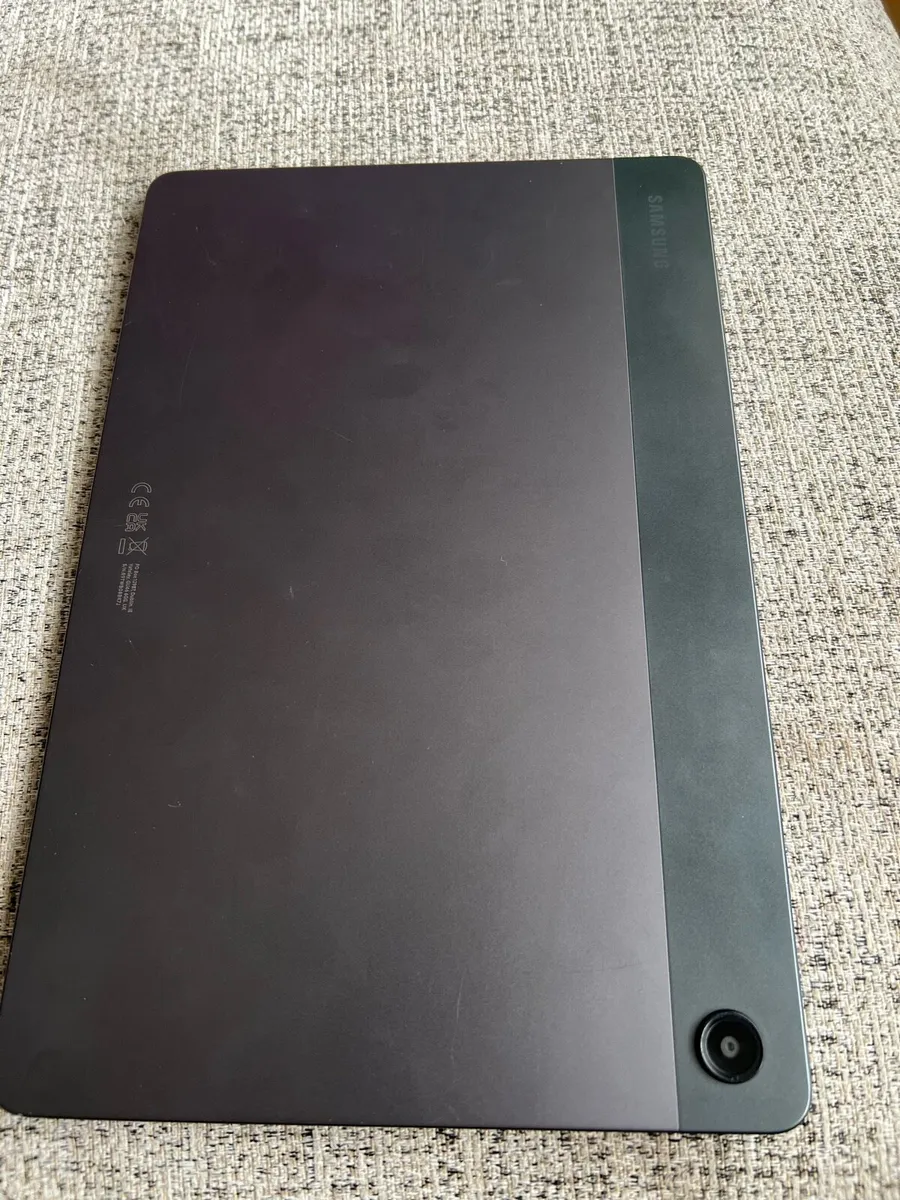 Samsung galaxy a9+ tablet - Image 1