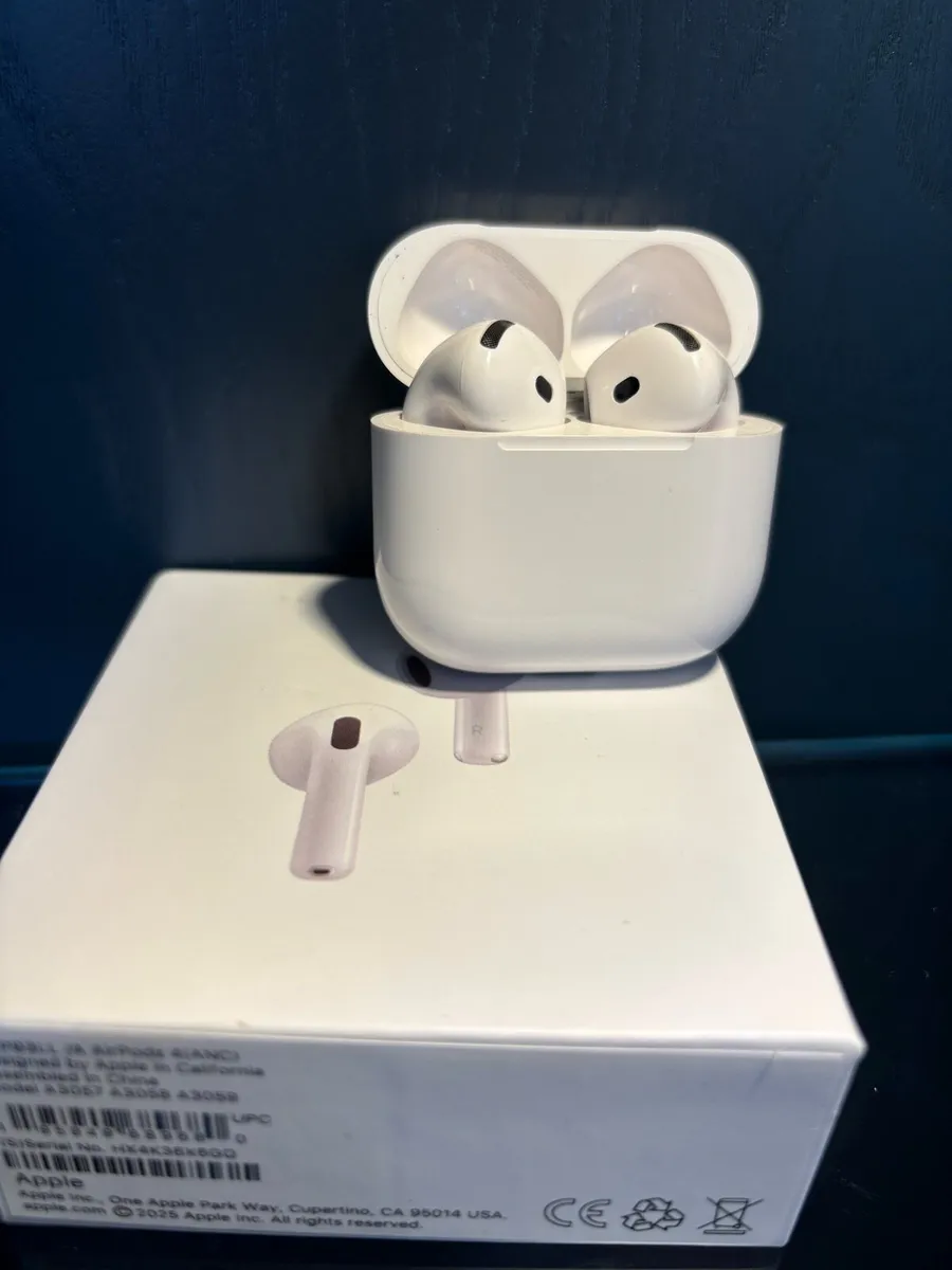 Air pod 4 - Image 1