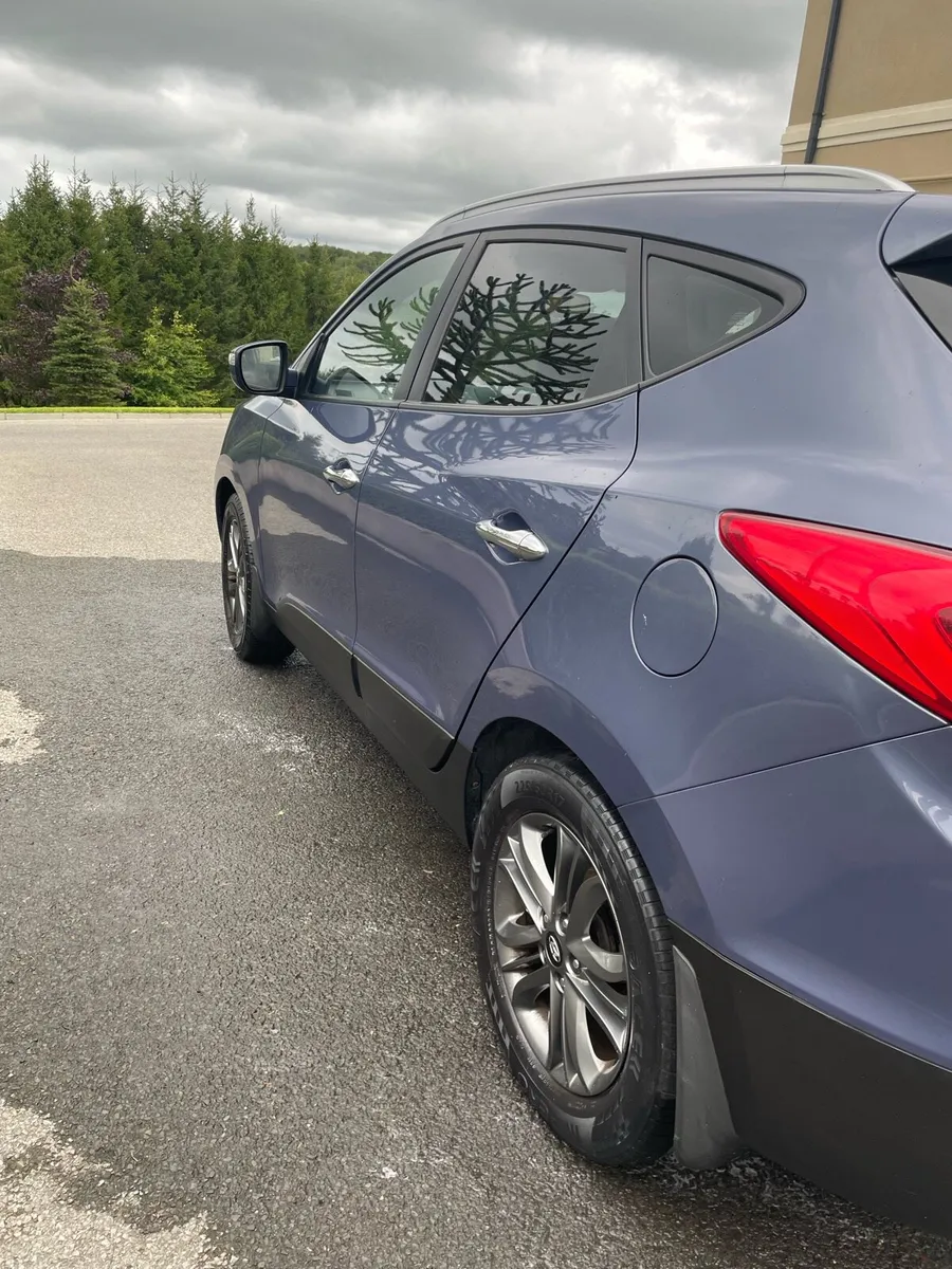 Hyundai ix35 1.7dsl executive - Image 2