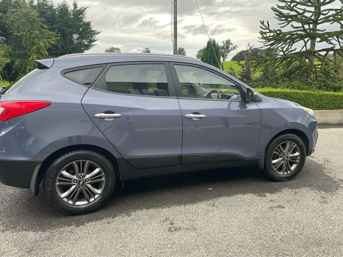 Hyundai ix35 1.7dsl executive - Image 3