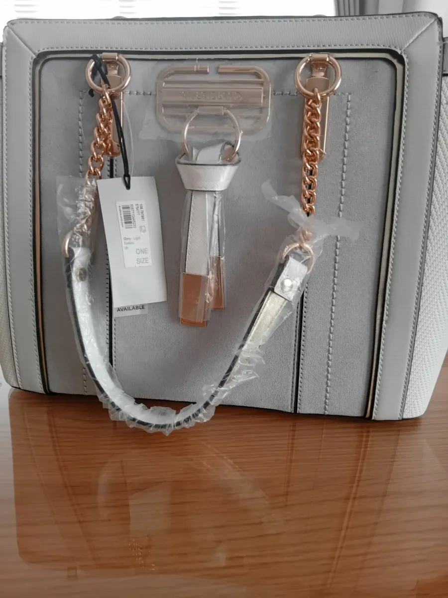 River Island Handbag  new with tags - Image 1