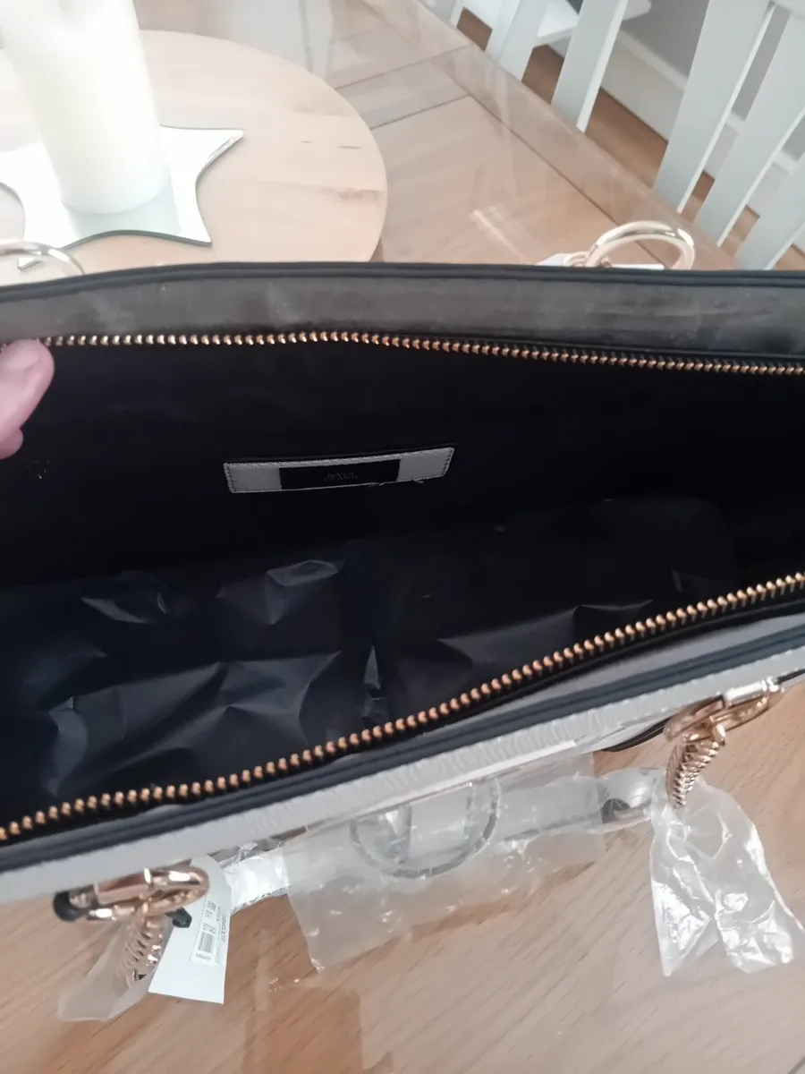 River Island Handbag  new with tags - Image 2